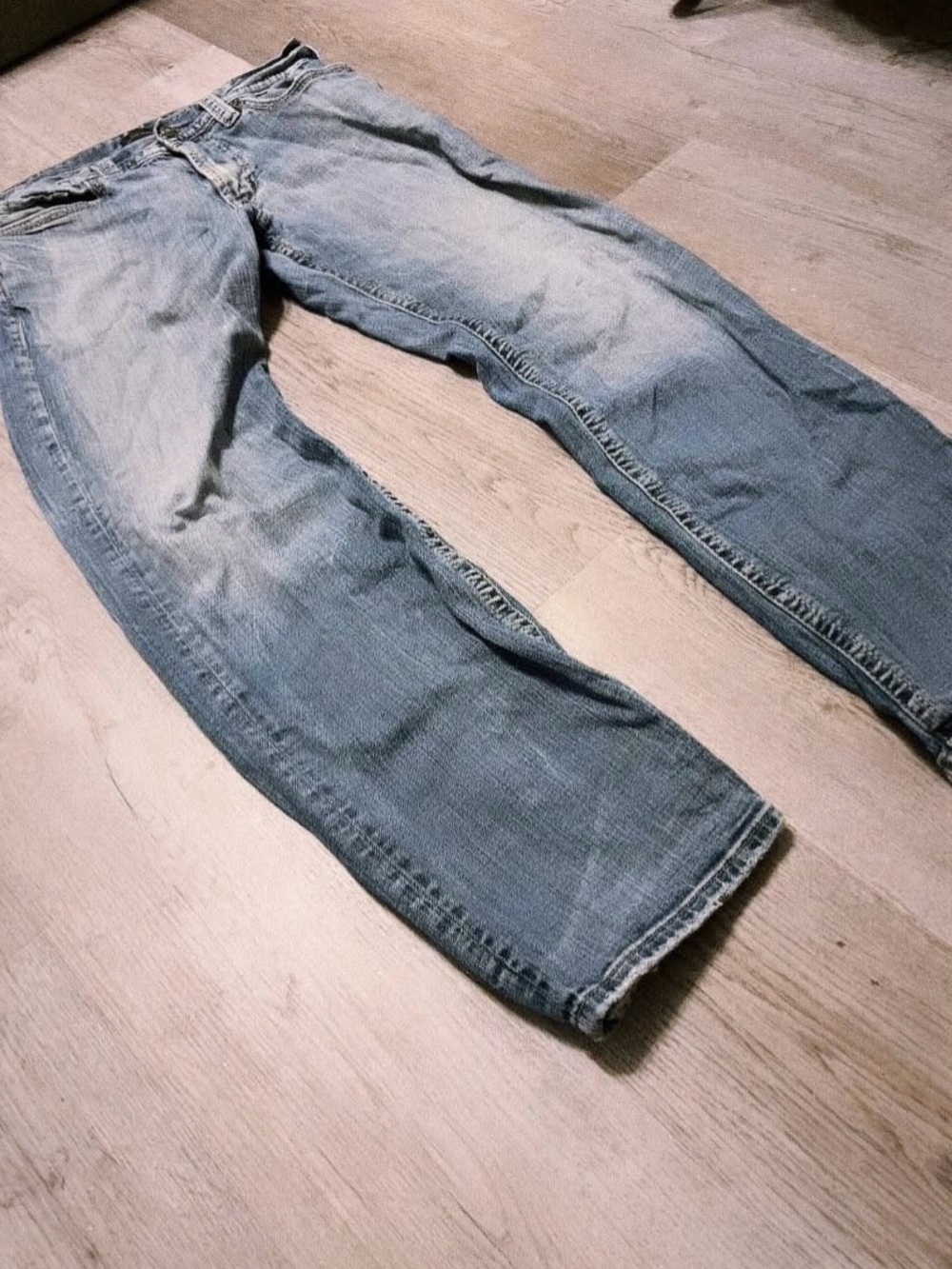 ✨ Silver Jeans Co. Zac Relaxed Fit Straight Leg Jeans ✨